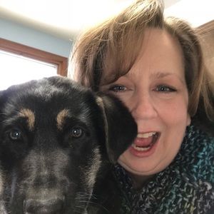 Meet your Posher, Cindy